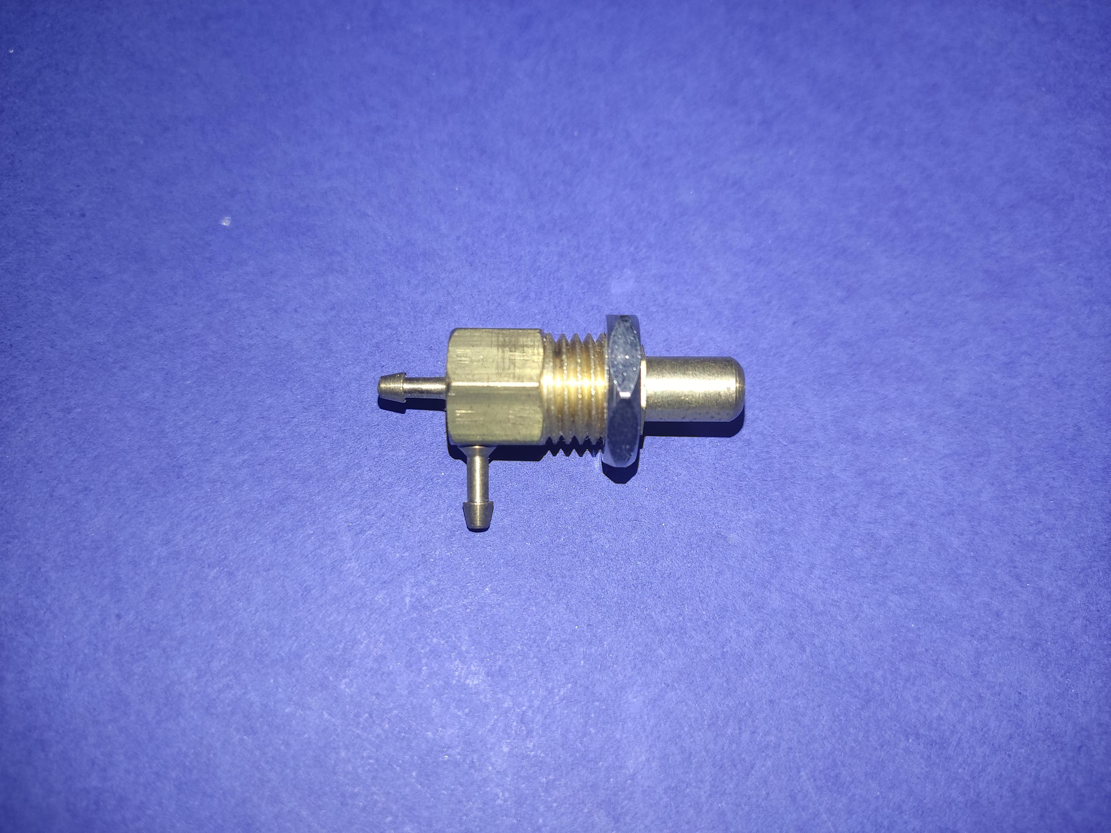 LLAVE DE AGUA CON REGULADOR