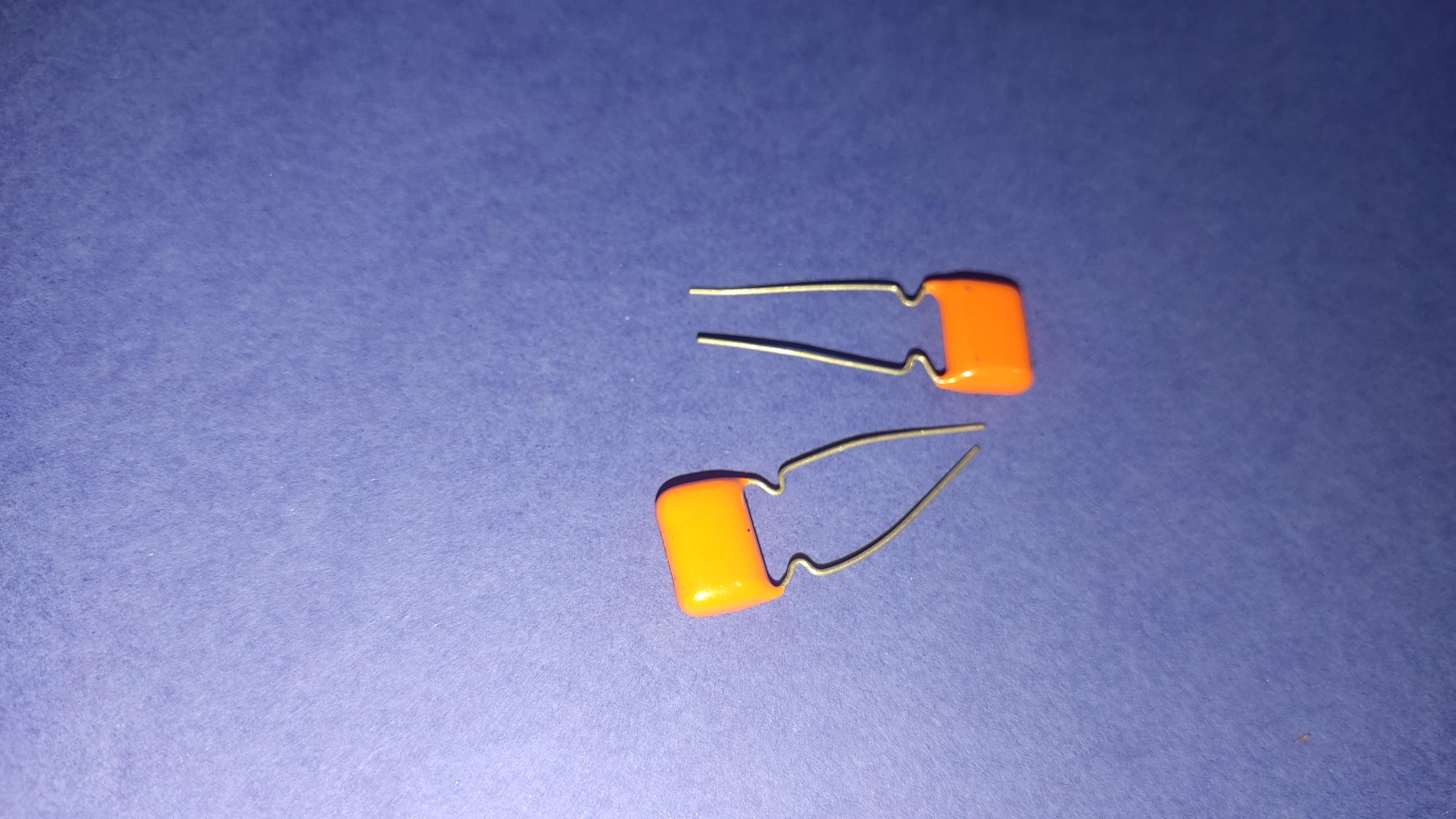 CAPACITOR PARA TARJETA ULTRALUX ANTIGUA